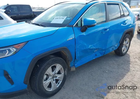 2021 Toyota Rav4 Hybrid Xle z USA, uszkodzony, nr VIN 4T3RWRFV8MU045329